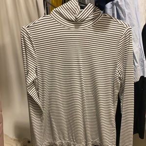 Soft striped fitted t shirt